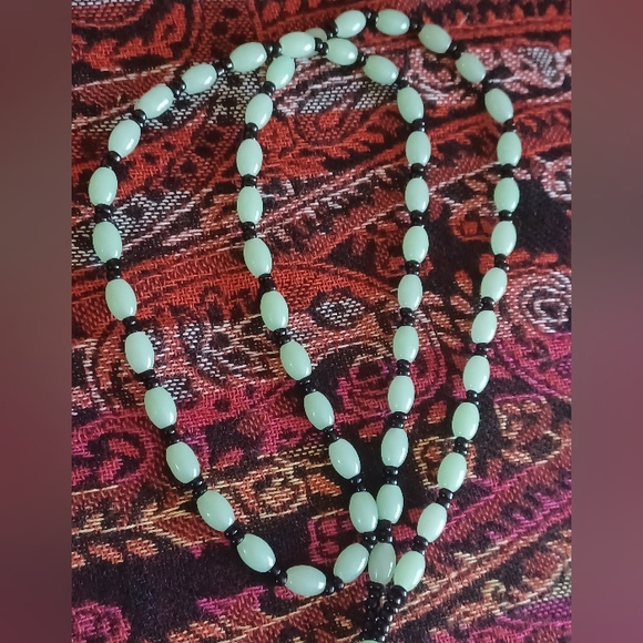 Carved Green Jade Pendant Necklace ✨️ - Picture 8 of 8